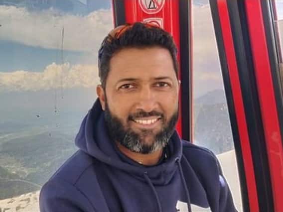 Cricket Trolling: श्रेयस अय्यर के डेब्यू टेस्ट शतक के बाद वसीम जाफर ने खुद को किया ट्रोल, शेयर किया मीम Cricket Trolling: श्रेयस अय्यर के डेब्यू टेस्ट शतक के बाद वसीम जाफर ने खुद को किया ट्रोल, शेयर किया मीम