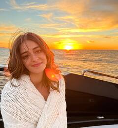 PICS | Ananya Panday’s Sunset Clicks Are All Things Dreamy!