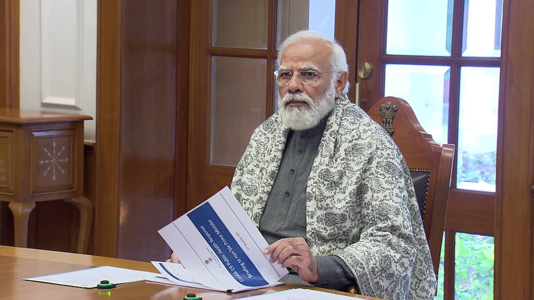 PM Modi Chairs Meeting With Top Officials On Covid-19 Situation, Vaccination PM Modi Chairs Meeting With Top Officials On Covid-19 Situation, Vaccination