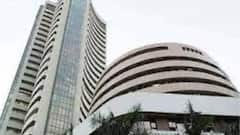 Corona: করোনা-আতঙ্কে ধস নেমেছে সেনসেক্স-নিফটিতে, মাথায় হাত বিনিয়োগকারীদের | Bangla News