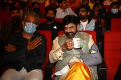 Akhanda Pre Release Event: రాజమౌళితో బాలయ్య ముచ్చట్లు..