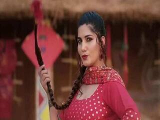 Sapna Choudhary Dance Video: 'ठेके आली गली' गाने पर सपना चौधरी के इस डांस वीडियो ने उड़ाया इंटरनेट पर गर्दा