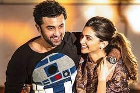 बॉलीवुड की फेमस एक्ट्रेस दीपिका पादुकोण और रणबीर कपूर के अफेयर की खबरें लगातार सुर्खियों में रही हैं. दोनों स्टार्स एक-दूसरे को लंबे समय तक डेट किया. इस दौरान दीपिका और रणबीर लिव-इन में भी रहे थे. लेकिन एक वक्त आया जब दोनों अलग हो गए और ब्रेकअप के बाद दीपिका पादुकोण ने रणवीर सिंह के साथ शादी रचा ली.