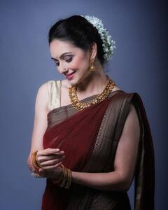 PHOTO: साडीत खुललं श्रुती मराठेचं सौंदर्य, फोटो पाहून चाहते घायाळ