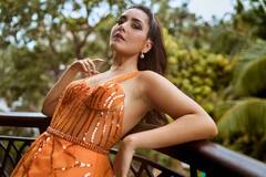 In Pics: ரசிக்க வைக்கும் ராஷி கண்ணா.. லேட்டஸ்ட் க்ளிக்ஸ்!