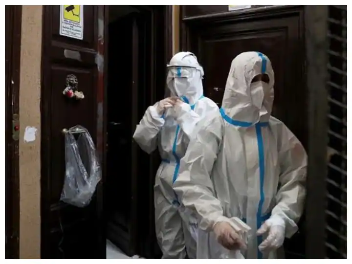 Omicron Variant In Britain: ब्रिटेन में मिला कोरोना वायरस का Omicron वेरिएंट, दो लोग हुए संक्रमित Omicron Variant In Britain: Two cases of Coronavirus Omicron Variant found in britain Omicron Variant In Britain: ब्रिटेन में मिला कोरोना वायरस का Omicron वेरिएंट, दो लोग हुए संक्रमित