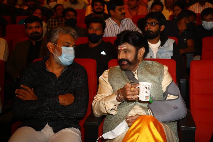 దీంతో సినిమా ప్రమోషన్స్ ను వేగవంతం చేశారు. (Photo Courtesy: Social Media)