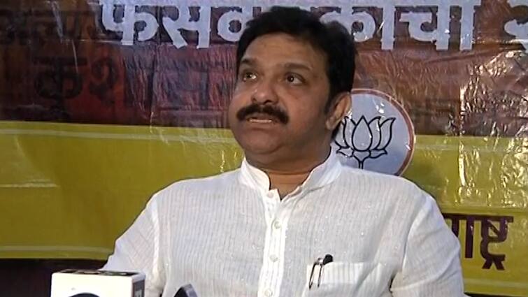 bjp leader prasad lad and ashish shelar criticism on maharashtra governors cannot directly appoint vice chancellors of state universities state government change universities law 'वसुलीबाज सरकारचा नवा डाव', कुलगुरु नियुक्तीसंदर्भातील सरकारच्या निर्णयावर भाजपकडून हल्लाबोल