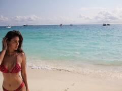 Disha Patani Hot Bikini Look : बिकनीमध्ये अभिनेत्री दिशा पटानीचा हॉट अंदाज