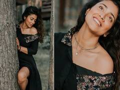 shriya saran latest photos |  சஹானா சாரல் தூவுதோ..  ஸ்ரேயாவின் லேட்டஸ்ட் க்ளிக்ஸ்