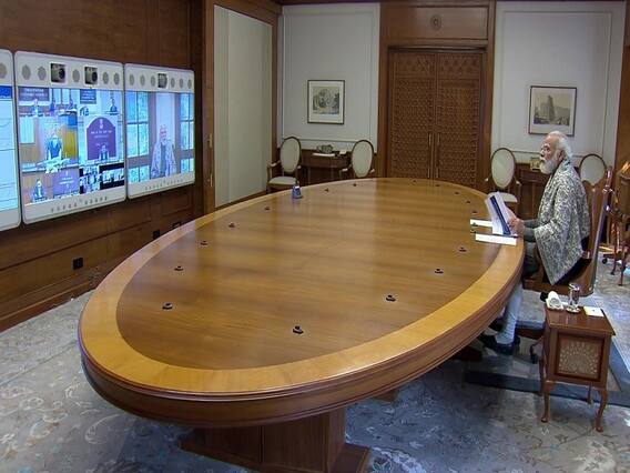 Corona Review Meeting: कोरोना के बढ़ते मामलों के बीच पीएम मोदी ने की अंतरराष्ट्रीय उड़ानों पर प्रतिबंधों की समीक्षा, कहा- सतर्कता की जरूरत Corona Review Meeting: कोरोना के बढ़ते मामलों के बीच पीएम मोदी ने की अंतरराष्ट्रीय उड़ानों पर प्रतिबंधों की समीक्षा, कहा- सतर्कता की जरूरत