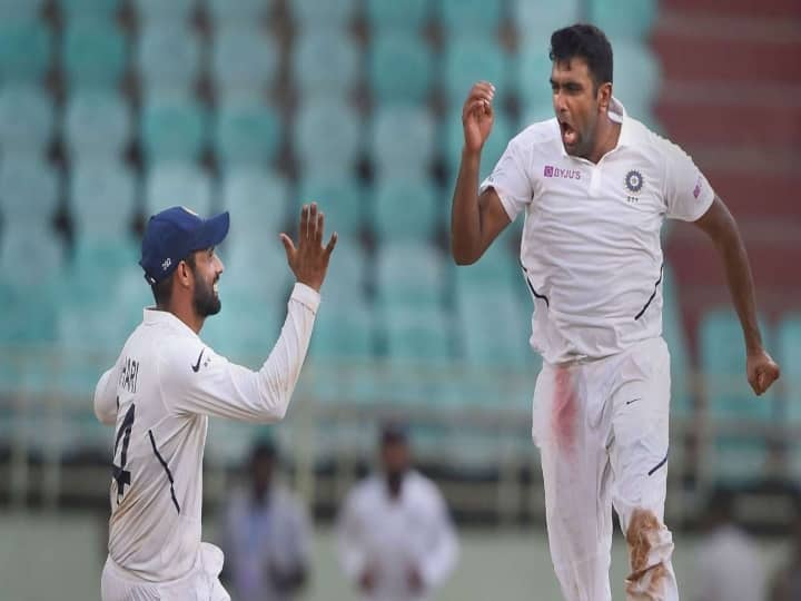 Indian Spinner Ravichandran Ashwin equals Harbhajan Singh's 417 test wickets today with wicket of Will young ஹர்பஜன் சிங் சாதனையை சமன் செய்து அசத்திய அஸ்வின்.. விக்கெட் வேட்டை நாளை தொடருமா?