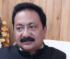 Almora: सैनिकों के बहाने Karan Mehra का BJP पर प्रहार, सुनिए पूरा बयान