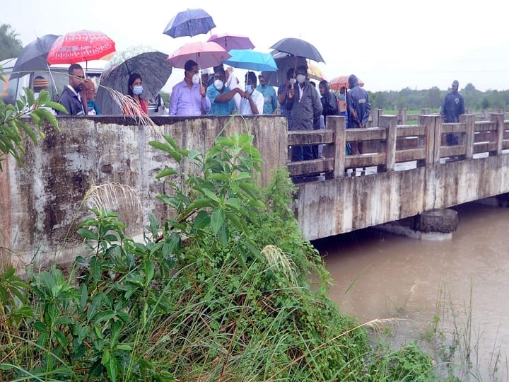 1,403 houses demolished in Thiruvarur due to heavy rains - District Monitoring Officer கனமழையால் திருவாரூரில் 1,403 வீடுகள் இடிந்துள்ளன - மாவட்ட கண்காணிப்பு அலுவலர் தகவல்