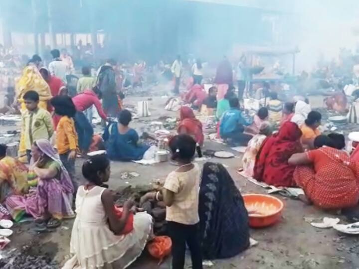 people of buxar were busy in making Litti-Chokha on panchkosi fair, know about full story which related with lord ram ann Bihar News: बिहार के बक्सर में धुएं से भर गया आसमान, लिट्टी-चोखा बनाने में जुटे हैं शहर के लोग, भगवान राम से जुड़ी है कथा