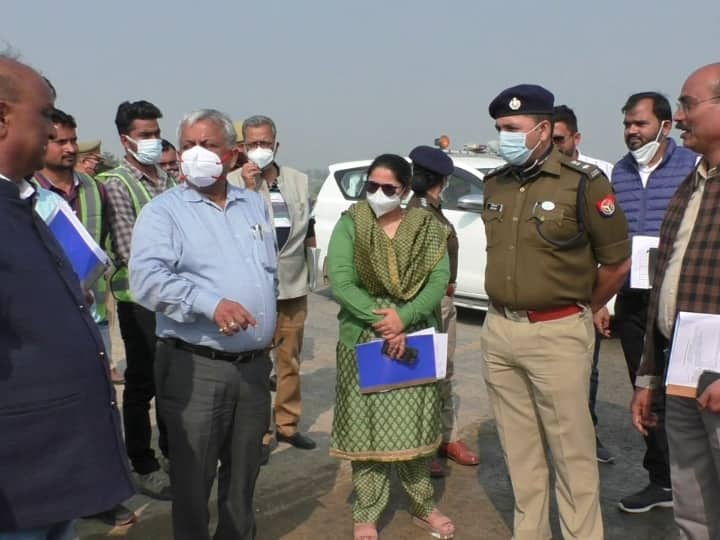 Bundelkhand Expressway: बुंदेलखंड के लोगों को जल्द मिलेगी एक्सप्रेसवे की सौगात, 90 फीसदी काम हुआ पूरा Bundelkhand Expressway People of Bundelkhand will soon get the gift of expressway ANN Bundelkhand Expressway: बुंदेलखंड के लोगों को जल्द मिलेगी एक्सप्रेसवे की सौगात, 90 फीसदी काम हुआ पूरा