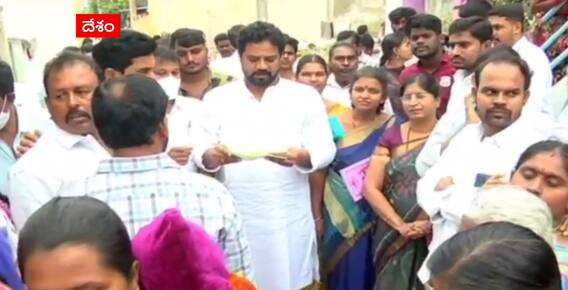 Meda Vijaya Shekar Reddy : వరద సమయంలో రాజకీయాలు చేయడం తగదన్న వైసీపీ నాయకులు