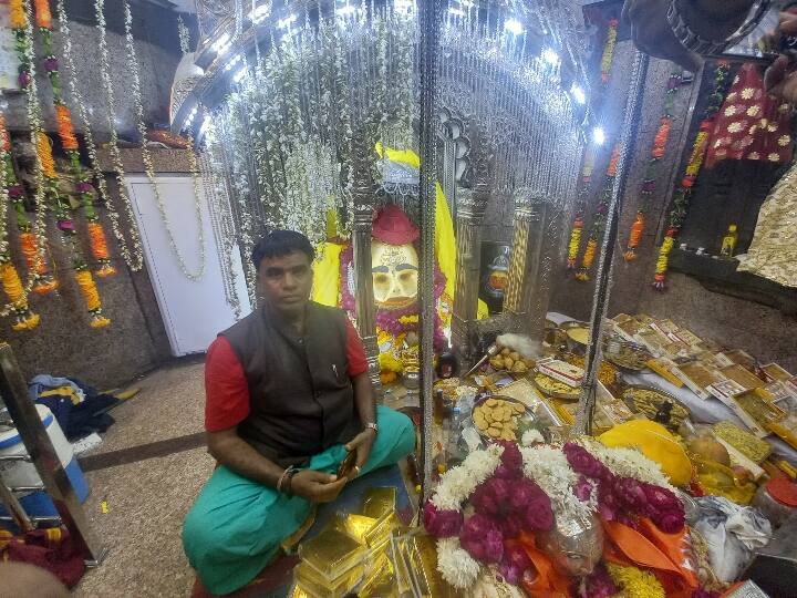 Ujjain Kaal Bhairav ride came out with royal splendor in Ujjain was given guard of honor ANN Ujjain News: उज्जैन में शाही ठाठ-बाट के साथ निकली काल भैरव की सवारी, दिया गया गार्ड ऑफ ऑनर