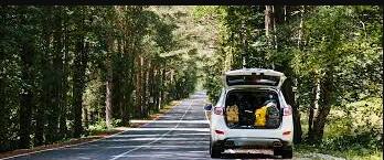 ਵੀਕੈਂਡ ਤੇ ਆਪਣੀ ਗੱਡੀ 'ਚ ਘੁੰਮਣ ਦਾ ਮਜ਼ਾ ਹੀ ਕੁਝ ਹੋਰ ਹੈ। ਲੌਂਗ ਡਰਾਈਵ ਸਭ ਤੋਂ ਮਜ਼ੇਦਾਰ ਬਣ ਜਾਂਦੀ ਹੈ, ਪਰ ਸਮੱਸਿਆ ਉਦੋਂ ਆਉਂਦੀ ਹੈ ਜਦੋਂ ਕਿਸੇ ਨੂੰ ਰਾਤ ਲੰਬੀ ਡਰਾਈਵ ਲਈ ਜਾਣਾ ਪੈਂਦਾ ਹੈ। ਹਾਲਾਂਕਿ ਬਹੁਤ ਸਾਰੇ ਲੋਕ ਰਾਤ ਨੂੰ ਡਰਾਈਵਿੰਗ ਕਰਨਾ ਪਸੰਦ ਕਰਦੇ ਹੈ, ਪਰ ਇੱਥੇ ਕੁਝ ਮਹੱਤਵਪੂਰਨ ਚੀਜ਼ਾਂ ਦਾ ਧਿਆਨ ਰੱਖਣਾ ਵੀ ਬੇਹੱਦ ਜ਼ਰੂਰੀ ਹੈ।