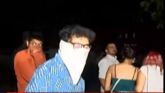 ગાંધીનગરઃ દારૂની મહેફિલ માણતા એક નબીરાએ મીડિયાકર્મી સાથે કર્યું ગેરવર્તન, જુઓ ગુજરાતી ન્યૂઝ