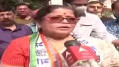 Municipal Election: একডালিয়ায় দেওয়াল লেখার পাশাপাশি মিছিল করলেন প্রয়াত সুব্রত মুখোপাধ্যায়ের বোন তনিমা চট্টোপাধ্যায় । Bangla News