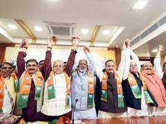 UP Election 2022: यूपी चुनाव से पहले विपक्षी दालों को लगा बड़ा झटका, पार्टी के इन बड़े नेताओं ने ली बीजेपी की सदस्यता