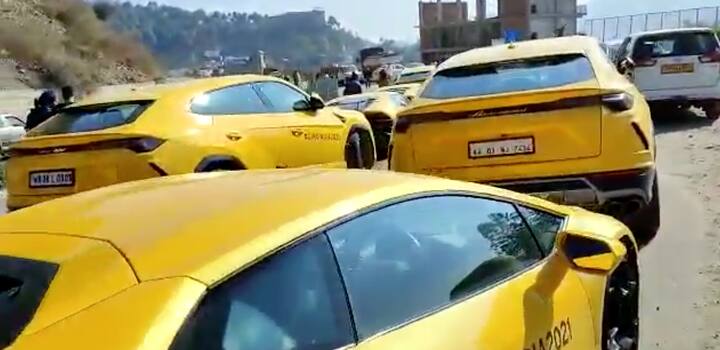 ਸ਼ੌਰਿਆ ਨਾਂ ਦੇ ਨੌਜਵਾਨ ਨੇ ਦੱਸਿਆ ਕਿ ਉਹ ਇੰਨੀਆਂ ਗੱਡੀਆਂ ਨੂੰ ਦੇਖ ਕੇ ਕਾਫੀ ਉਤਸ਼ਾਹਿਤ ਹੋ ਰਿਹਾ ਹੈ, ਉਸ ਨੇ ਕਾਫੀ ਸੈਲਫੀ ਵੀ ਲਈਆਂ ਹਨ, ਜਿਸ ਨੂੰ ਸੋਸ਼ਲ ਮੀਡੀਆ 'ਤੇ ਕਾਫੀ ਸ਼ੇਅਰ ਕੀਤਾ ਜਾ ਰਿਹਾ ਹੈ ਅਤੇ ਉਸ ਨੂੰ ਕਾਫੀ ਲਾਈਕਸ ਮਿਲ ਰਹੇ ਹਨ।