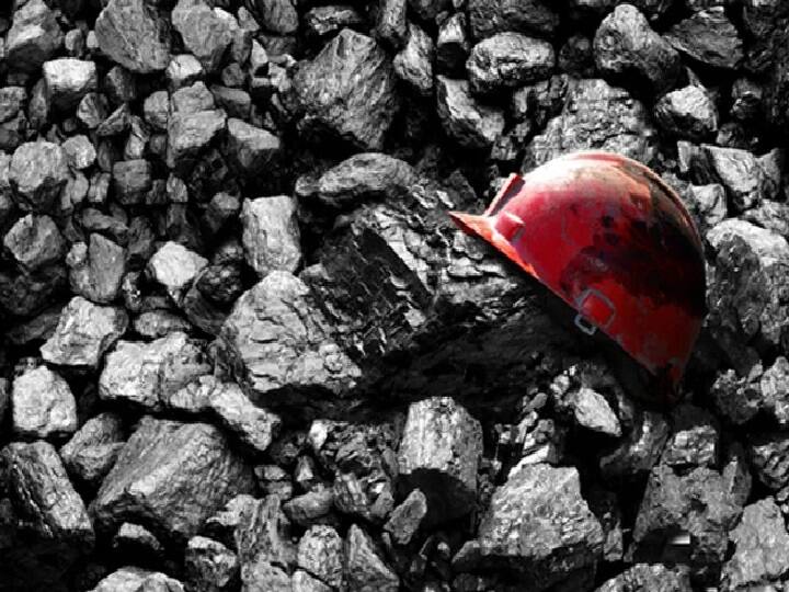 four people trapped in bokaro parvatpur coal block during illegal Mining Jharkhand: बोकारो के पर्वतपुर कोल ब्लॉक में Illegal Mining के दौरान हादसा, 4 लोगों के दबने की आशंका
