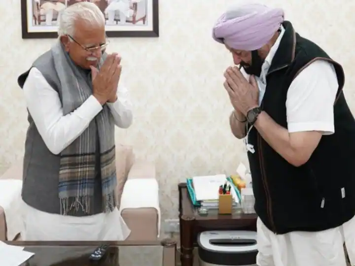 Punjab Election 2022: Amarinder Singh meets Manohar Lal Khattar, speculation of joining hands with BJP intensifies Punjab Election 2022 : ਅਮਰਿੰਦਰ ਸਿੰਘ ਨੇ ਮਨੋਹਰ ਲਾਲ ਖੱਟਰ ਨਾਲ ਕੀਤੀ ਮੁਲਾਕਾਤ, ਬੀਜੇਪੀ ਨਾਲ ਹੱਥ ਮਿਲਾਉਣ ਦੇ ਕਿਆਸ ਤੇਜ਼