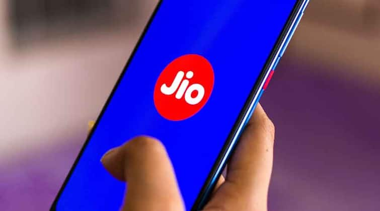 Reliance Jio update realince jio faces service outage in mumbai Reliance Jio update : मुंबईत रिलायन्स जिओची सेवा काही काळासाठी खंडित, नेटकऱ्यांचा संताप अनावर