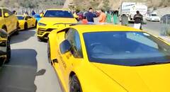 ਹੈਰਾਨ ਕਰਨ ਵਾਲੀਆਂ ਤਸਵੀਰਾਂ ਜਦੋਂ ਦੇਸ਼ 'ਚ ਪਹਿਲੀ ਵਾਰ ਇੱਕੋ ਸਮੇਂ ਸੜਕ 'ਤੇ ਦੌੜਦੀਆਂ ਨਜ਼ਰ ਆਇਆਂ 50 Lamborghini