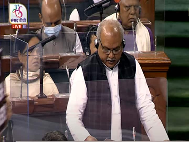 Parliament Winter Session: Farm Laws Repeal Bill Tabled By Minister Narendra Singh Tomar In Lok Sabha Parliament Winter Session: மக்களவையில் 3 வேளாண் சட்டங்கள் திரும்ப பெறப்பட்டன