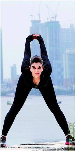 बता दें कि ऐश्वर्या राय फिलहाल अपना पूरा समय बेटी आराध्या की परवरिश को दे रही हैं और काफी समय से फिल्मों से दूर ही हैं.