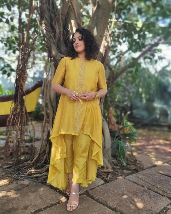 Nitya Menon Photos: అమ్మాయి అంటే అందంతో అల్లే వల అని ఊరికే అనలేదు..