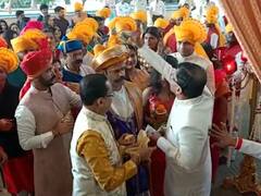 PHOTO : संजय राऊतांच्या कन्येचा शाही विवाह, शरद पवार, राज ठाकरेंसह दिग्गजांची उपस्थिती, पाहा फोटो