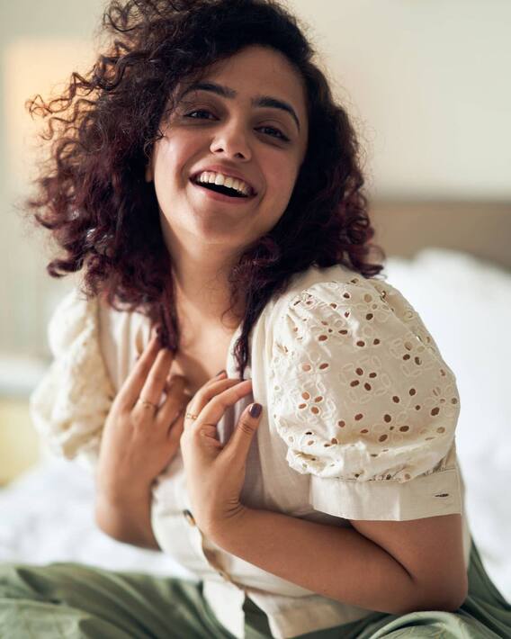 Nitya Menon Photos: అమ్మాయి అంటే అందంతో అల్లే వల అని ఊరికే అనలేదు..