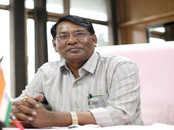 Jharkhand Finance Minister Dr Rameshwar Oraon said Farmers should get MSP guarantee  झारखंड के वित्त मंत्री का बड़ा बयान, बोले- कृषि कानूनों की वापसी का स्वागत, MSP की गारंटी दे सरकार 