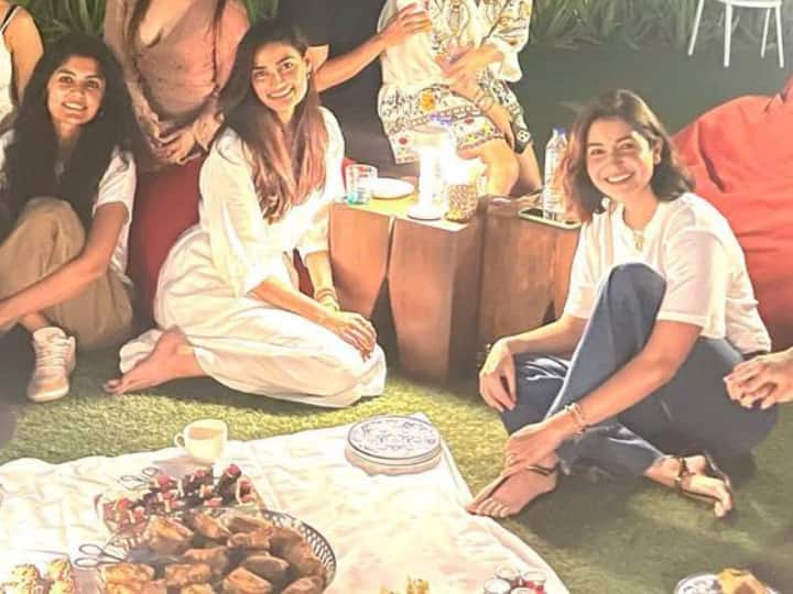 Unseen PICS Of Anushka Sharma From Tea Party With Athiya Shetty And Others Unseen PICS Of Anushka Sharma From Tea Party With Athiya Shetty And Others