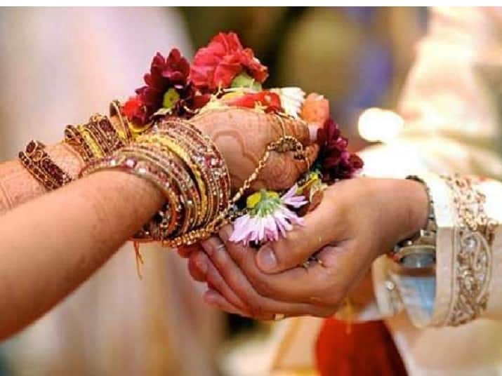 Presents gifted by parents for daughter's wedding cannot be considered dowry: Kerala HC ਧੀ ਦੇ ਵਿਆਹ ਲਈ ਮਾਪਿਆਂ ਵਲੋਂ ਦਿੱਤੇ ਤੋਹਫ਼ੇ ਦਾਜ ਨਹੀਂ: ਕੇਰਲ ਹਾਈ ਕੋਰਟ