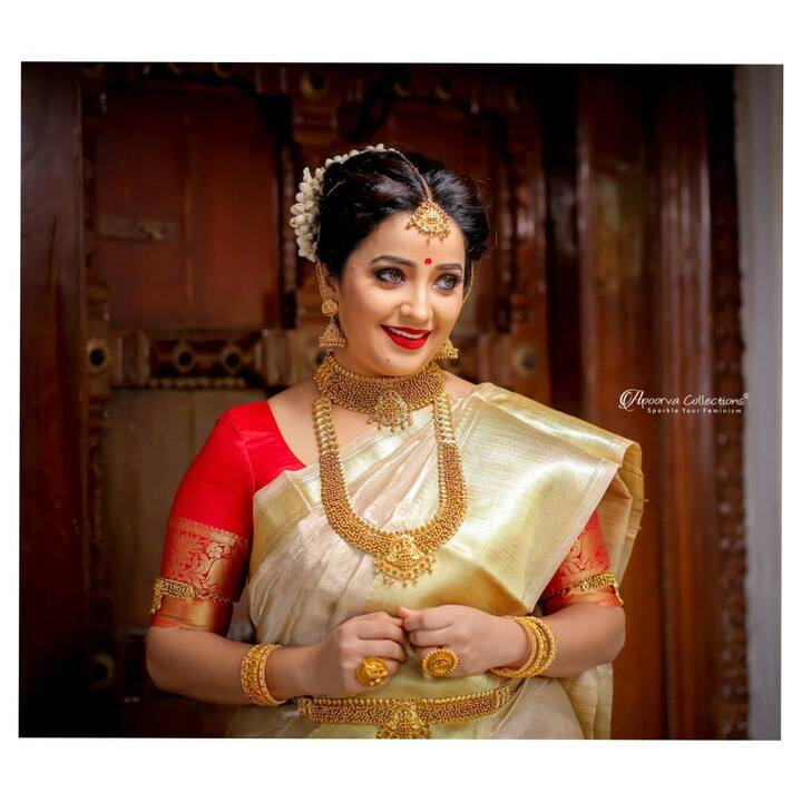 शेवंताची भूमिका साकारणारी अपुर्वा नेमलेकर नेहमीच सोशल मीडियावर चर्चेत असते(photo:apurvanemlekarofficial/ig)