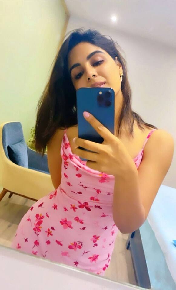 சோனா சோனா இவள் லேட்டஸ்ட் செல்லூலர் ஃபோனா