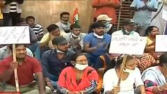 Kolkata Municipal Election: 'প্রার্থীর বিরুদ্ধে বিভিন্ন অভিযোগ', ১০৩ নম্বর ওয়ার্ডে রাস্তায় বিক্ষোভ TMC কর্মীদের| Bangla News