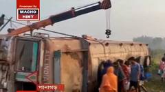 Road Accident: পানাগড়ে জাতীয় সড়কে উল্টে গেল ট্যাঙ্কার, জখম চালক, খালাসি| Bangla News