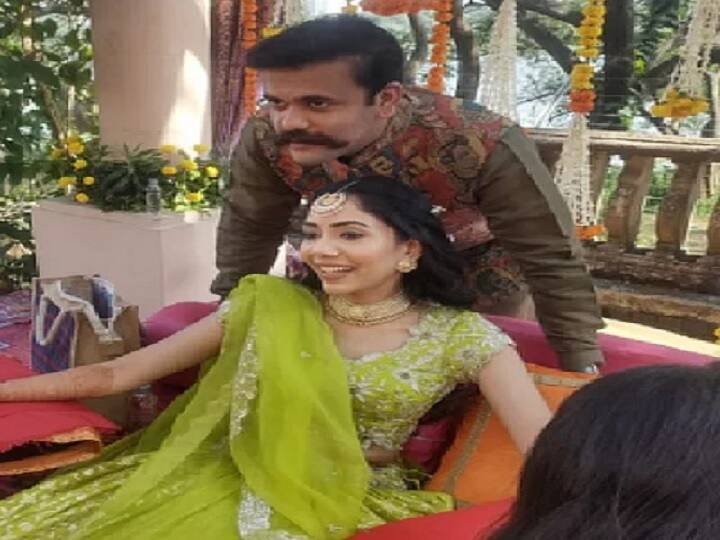 shiv sena mp sanjay raut daughter marriage invitation card mention pmkisan goes viral #PMkiShaadi : संजय राऊत यांच्या मुलीची लग्नपत्रिका व्हायरल