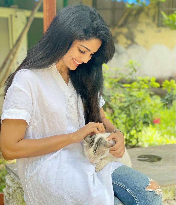 पूजाचा हा लूक सध्या सोशल मीडियावर चर्चेत आहे. (@iampoojasawant/Instagram)