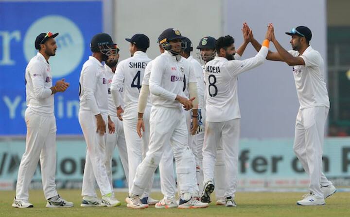 IND vs NZ 2nd Test Team India won the toss and elected to bat first know playing 11 of both teams and changes at Wankhede Stadium  IND vs NZ 2nd Test: भारत ने दूसरे टेस्ट में टॉस जीतकर पहले बल्लेबाजी का लिया फैसला, दोनों टीमों में हुए बड़े बदलाव