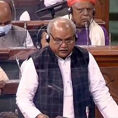 Parliament Winter Session : মাত্র ৪ মিনিটেই লোকসভায় পাস কৃষি আইন প্রত্যাহার বিল, অধিবেশনের প্রথম দিনে আর যা ঘটল...