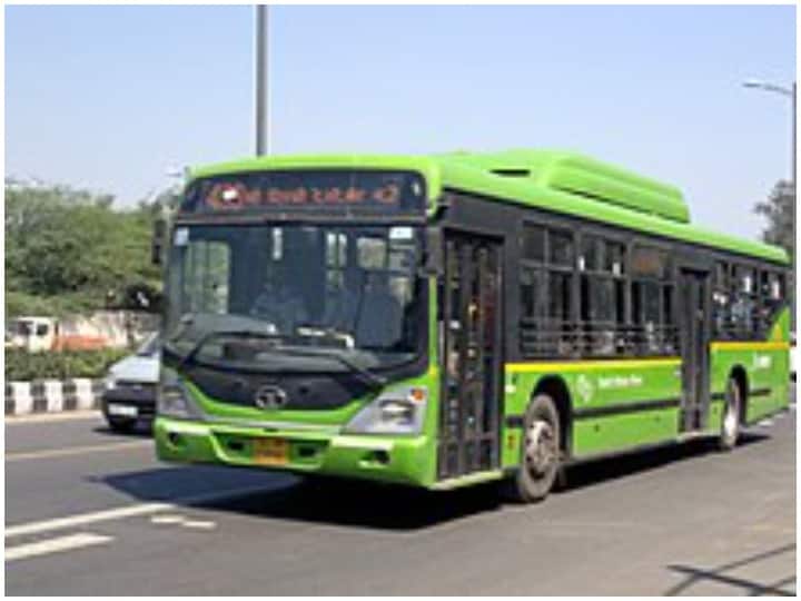Delhi Transport Corporation withdrawing DTC bus services to schools A plea filed in the Delhi High Court Delhi News: दिल्ली के स्कूलों से डीटीसी ने हटाई बस सेवा, इसलिए है प्रदूषण बढ़ने का खतरा