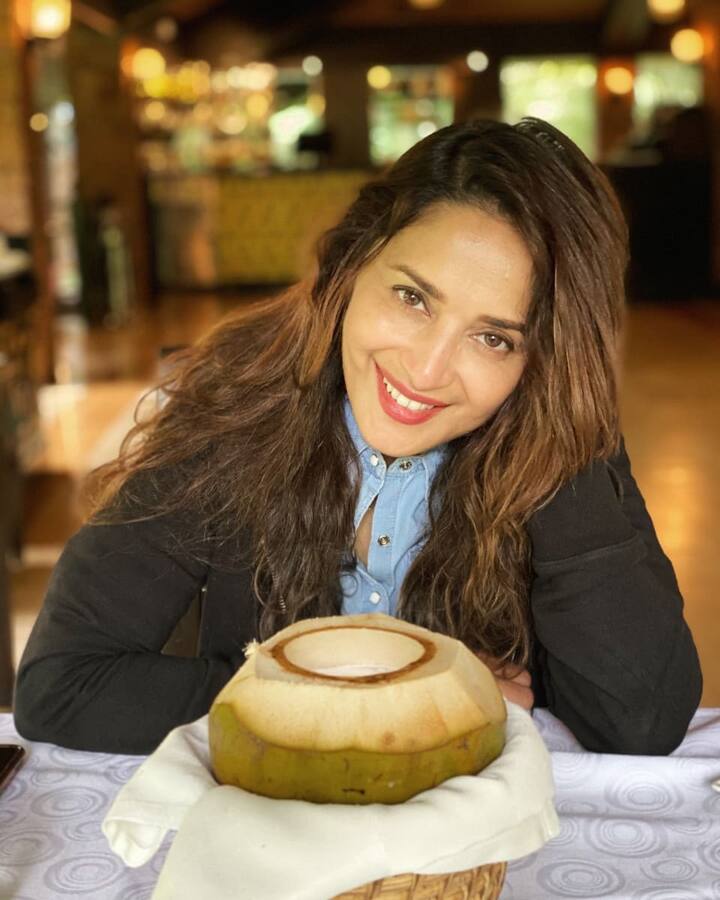 सोशल मीडियावर माधुरीचे हे फोटो चर्चेत आहेत. (PHOTO : @madhuridixitnene/IG)