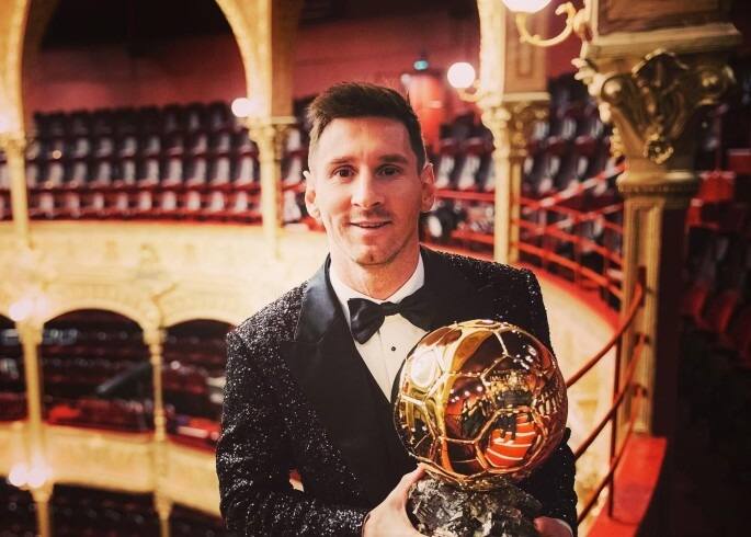Lionel Messi wins ballon d or 2021 award best footballer of year for 7th time Messi Wins Ballon d'or: রেকর্ড সপ্তমবার ব্যালন ডি অর খেতাব জয় মেসির